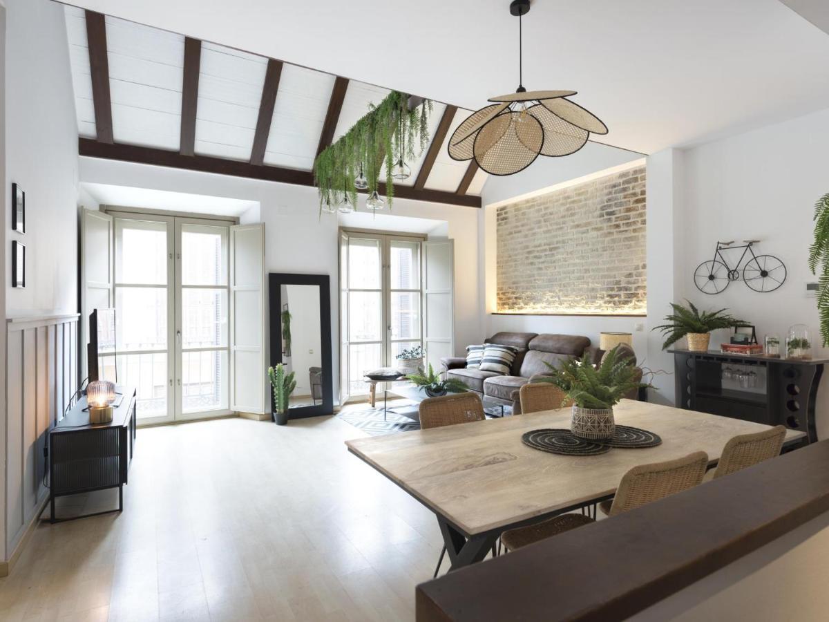 Old Center Penthouse Apartament